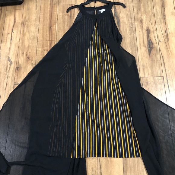 Avenue Halter Maxi Dress size 18/20 2 layered - Picture 1 of 4